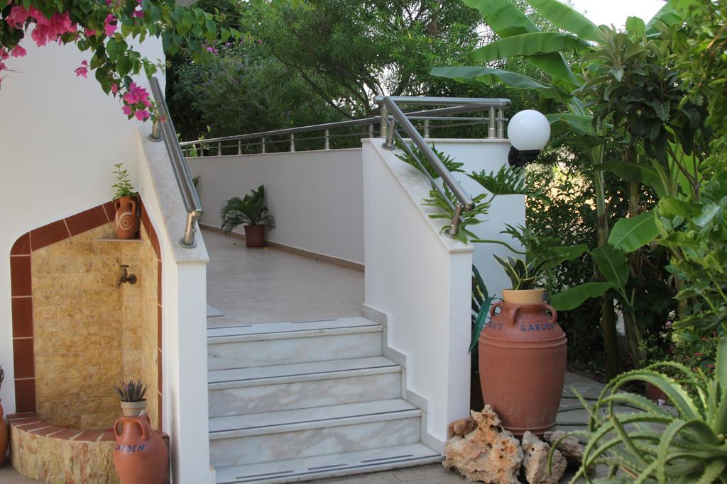 Paul'S Garden Studios CCharaki Zewnętrze zdjęcie
