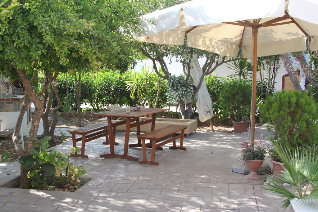 Paul'S Garden Studios CCharaki Zewnętrze zdjęcie